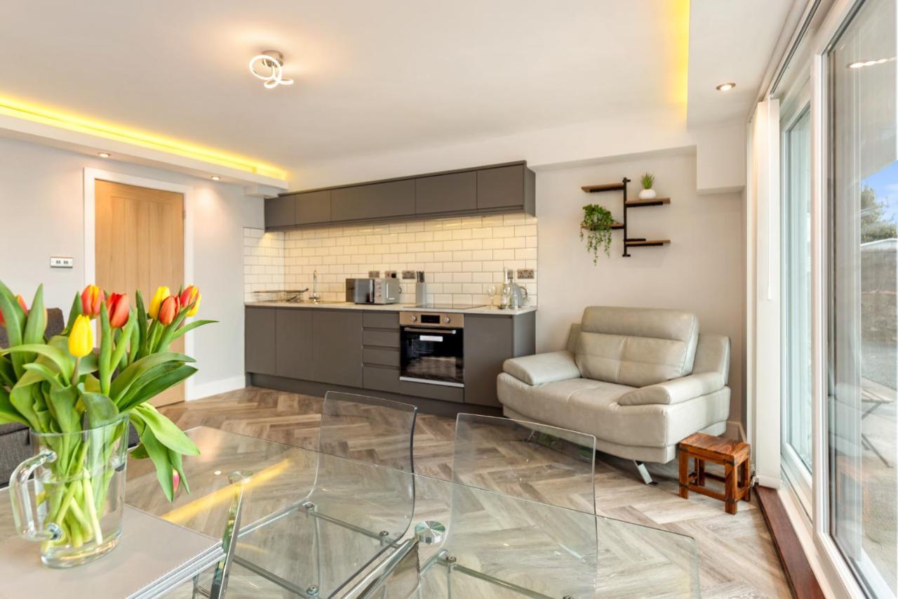 Pleasant View - Direct Beach Access, Sea Views And Parking Saundersfoot Eksteriør bilde